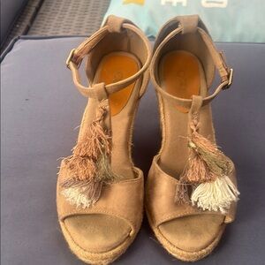 Chic Tan Espadrille Wedge Sandals